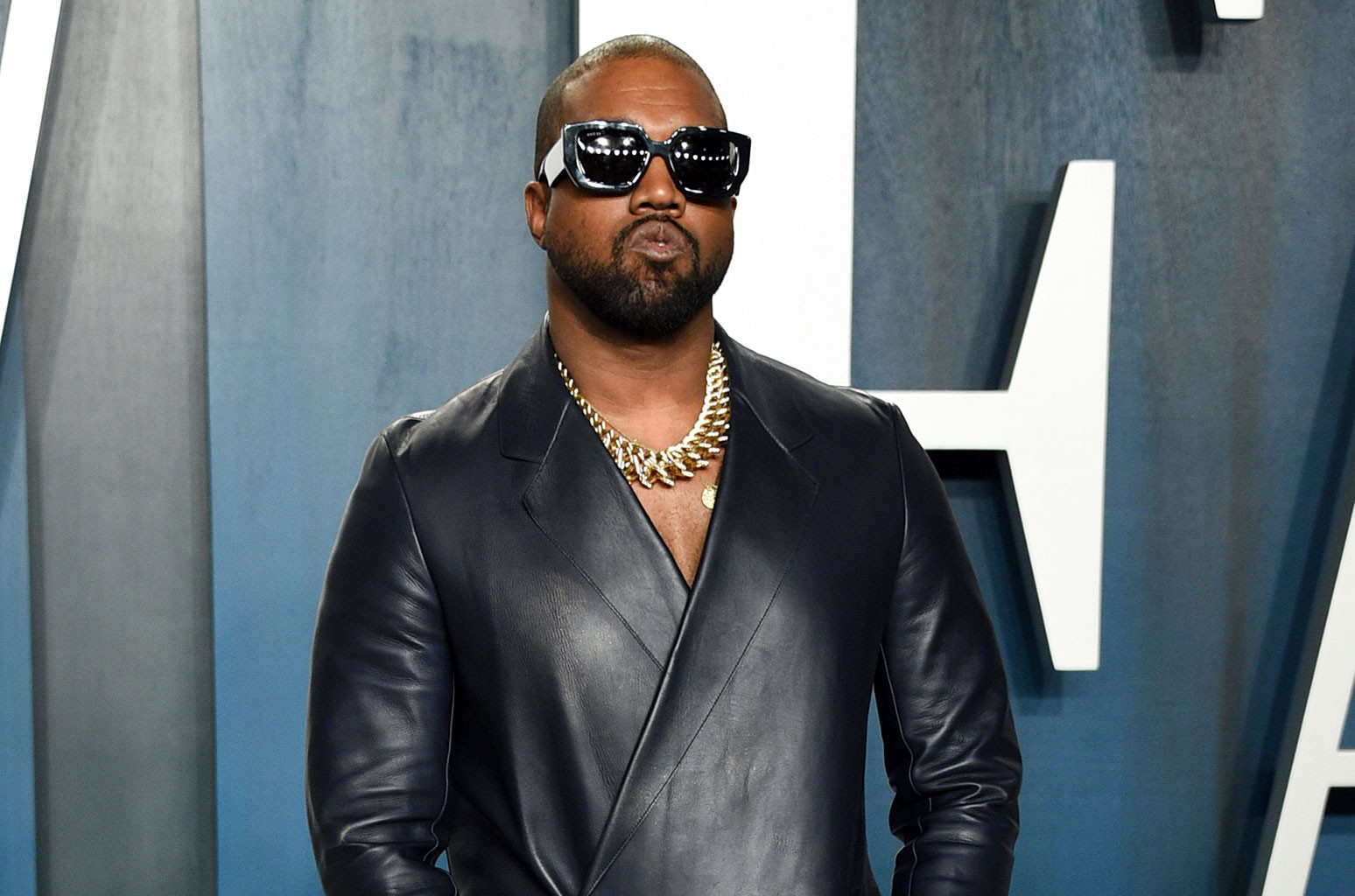 Kanye west bags Antisemite rapper of the year Tavfrinet