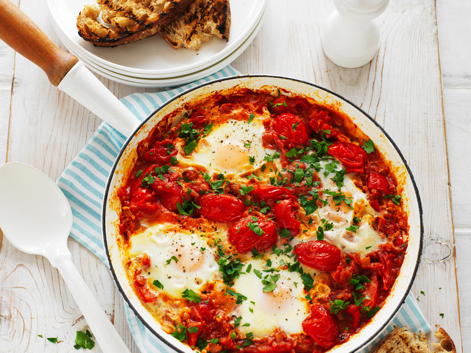 North Africa dish shakshouka Tvafrinet